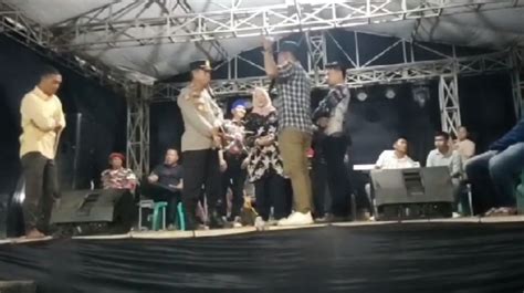 Polsek Gempol Amankan Pertunjukan Organ Tunggal di Desa Palimanan Timur demi Jaga Kondusivitas