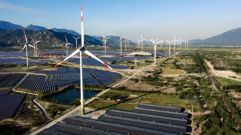 Sinergi Energi dan Teknologi: Fondasi Utama Transformasi Industri Digital Vietnam