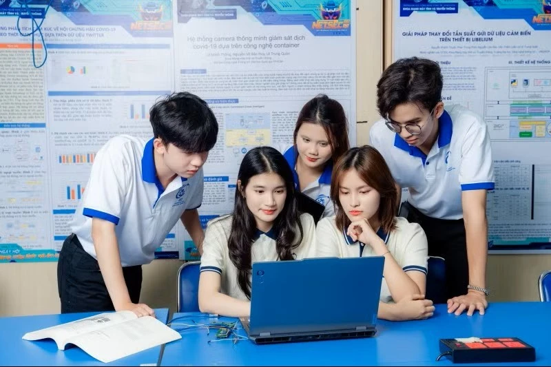 Prospek Karier Menjanjikan: Mengapa Teknologi Digital dan Keamanan Siber Jadi Pilihan Utama Mahasiswa