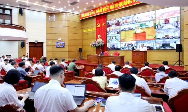 Evaluasi Strategis Quang Ninh: Akselerasi Transformasi Digital dan Inovasi Teknologi