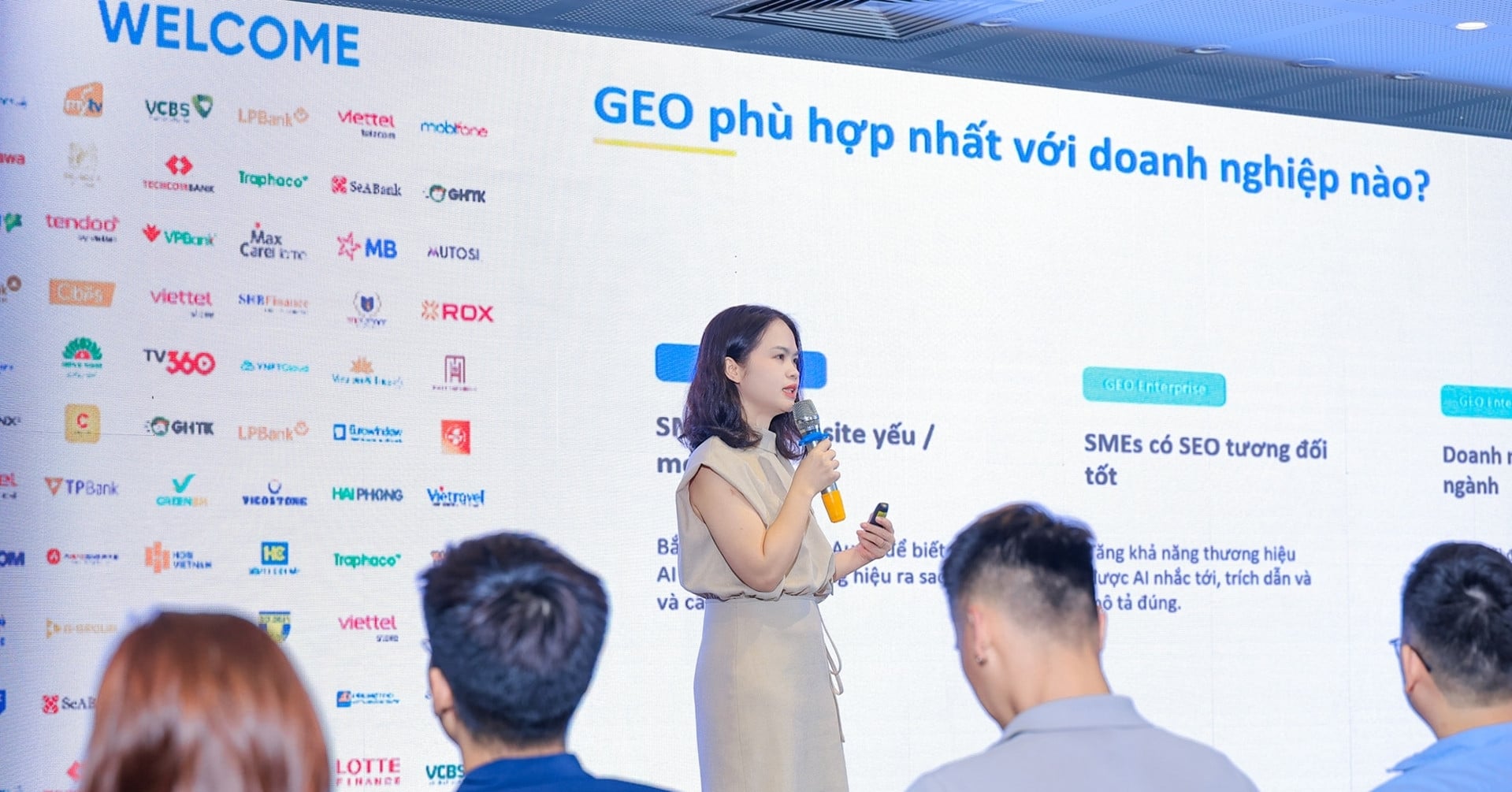 Transformasi Strategi Digital: Mengapa Bisnis Harus Beralih ke Era Pencarian Berbasis AI