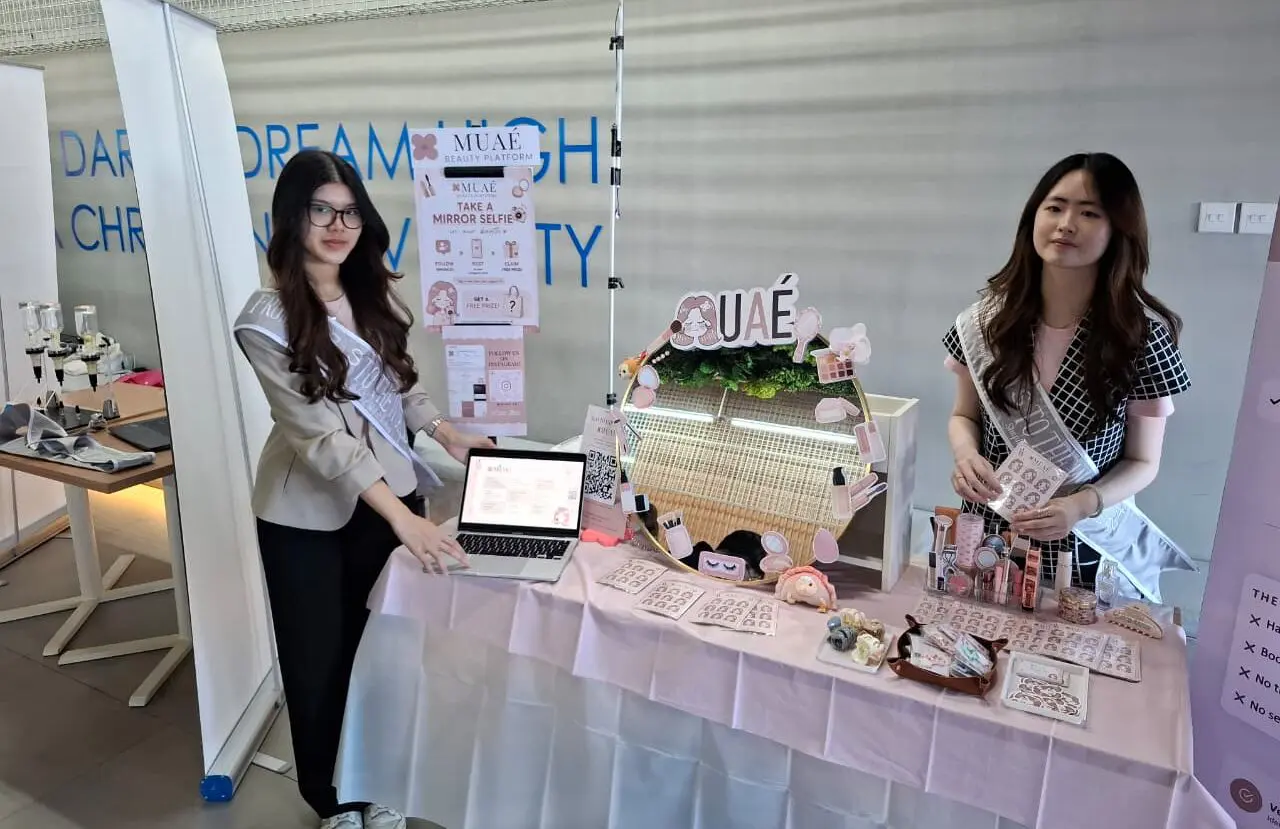 Dorong Jiwa Kewirausahaan, Mahasiswa Petra Business School Pamerkan Inovasi Bisnis ke Investor