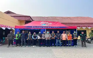 Aksi Kepedulian Sosial, Polres Berau Hadirkan Layanan Kesehatan dan Makanan Gratis Lewat Warung Berkah