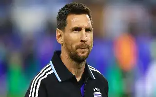 Aksi Santai Lionel Messi Saat Menjalani Pemeriksaan Ketat di Bandara Amerika Serikat