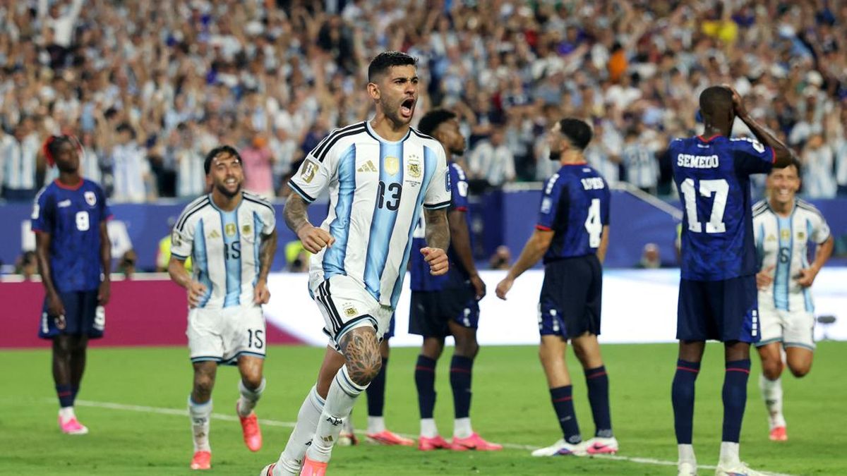 Aksi Lolos dari Hukuman Cristian Romero dalam Duel Kontra Cape Verde