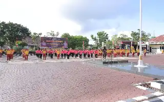 Polres Seruyan Gelar Olahraga Bersama Sambut HUT Bhayangkara ke-80