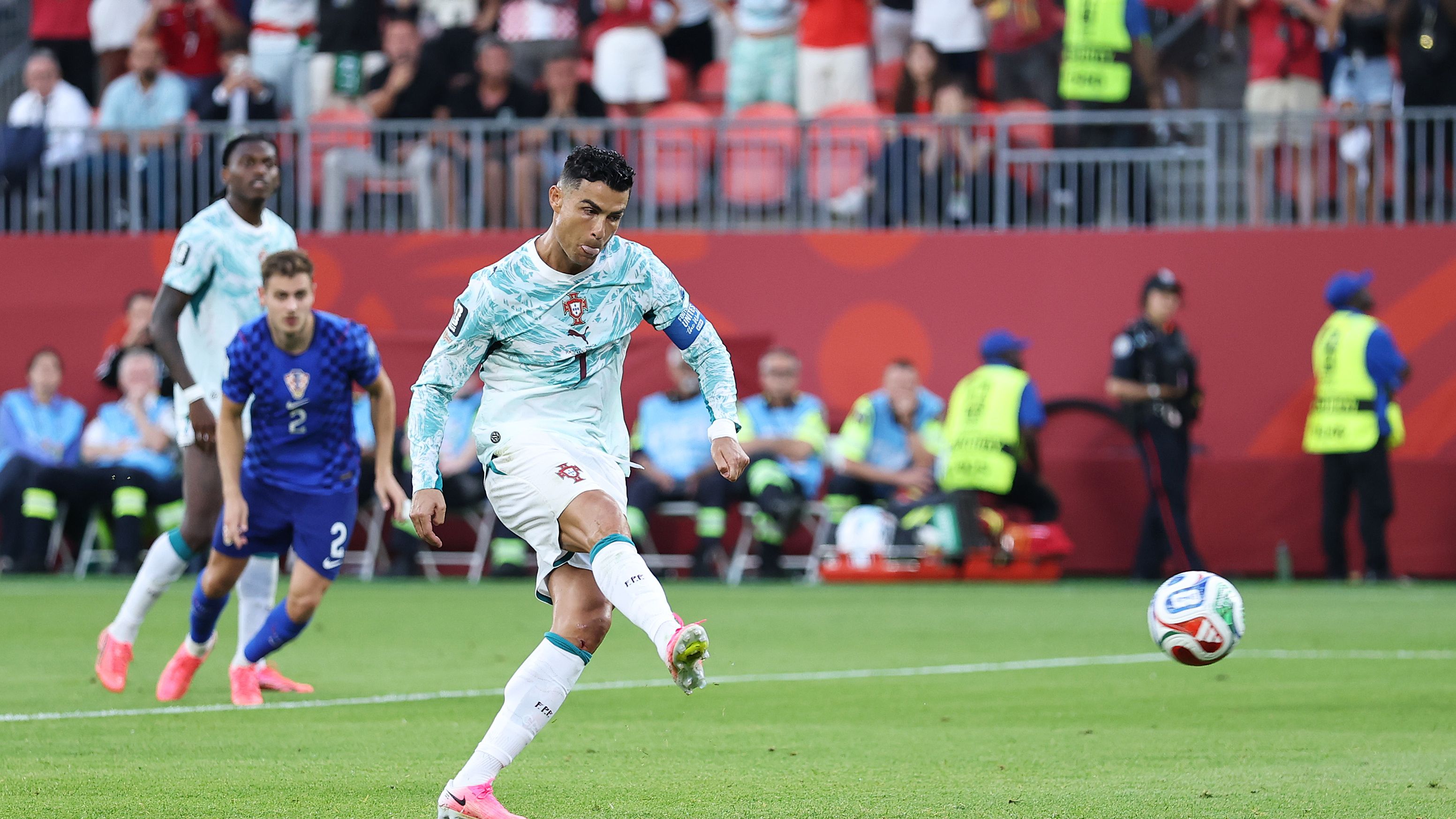 Aksi Cristiano Ronaldo Ucapkan 'Bismillah' Sebelum Penalti Jadi Sorotan di Piala Dunia 2026