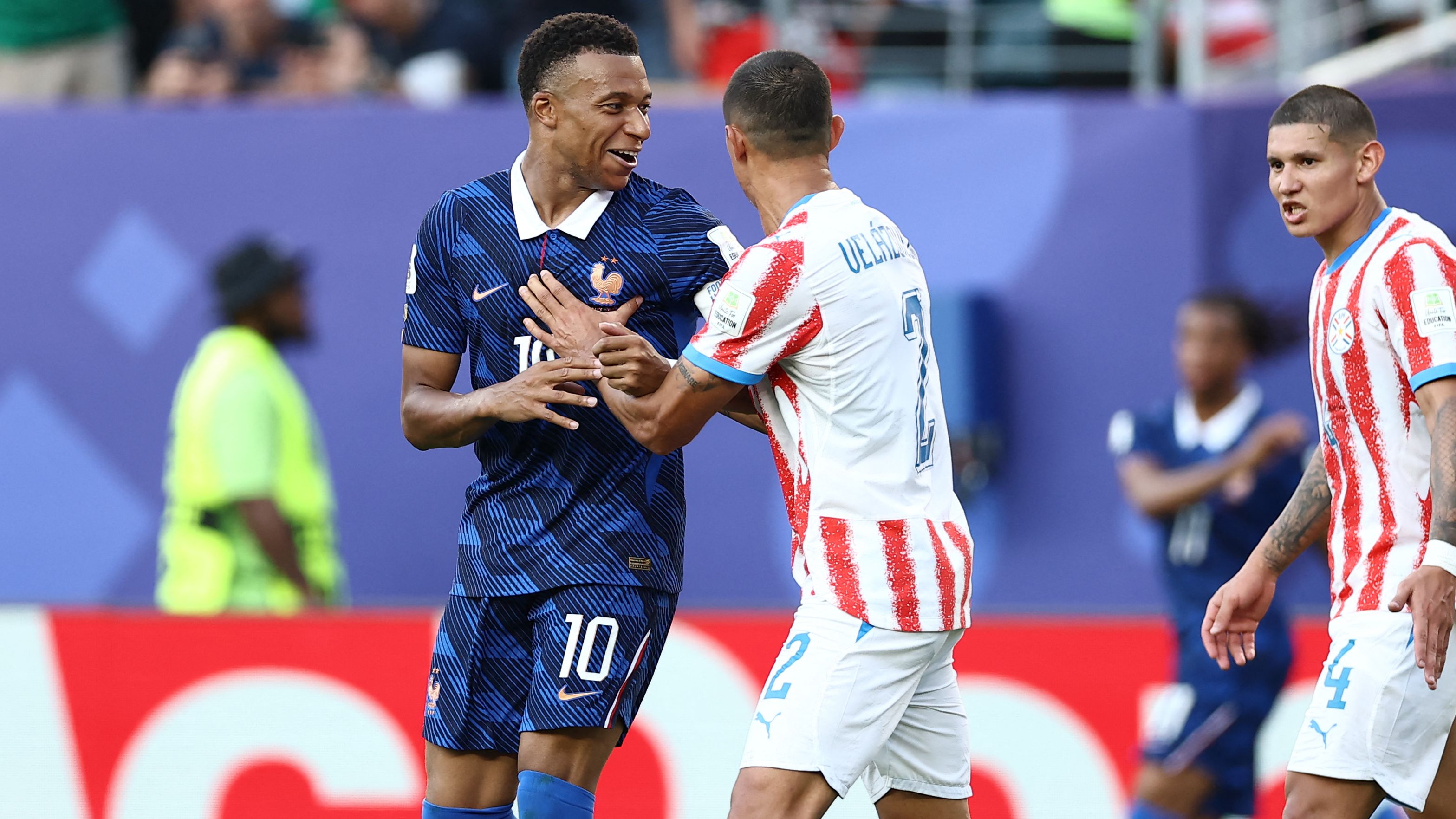 Ketegangan Pasca-Laga: Kiper Paraguay Kritik Sikap Kylian Mbappé