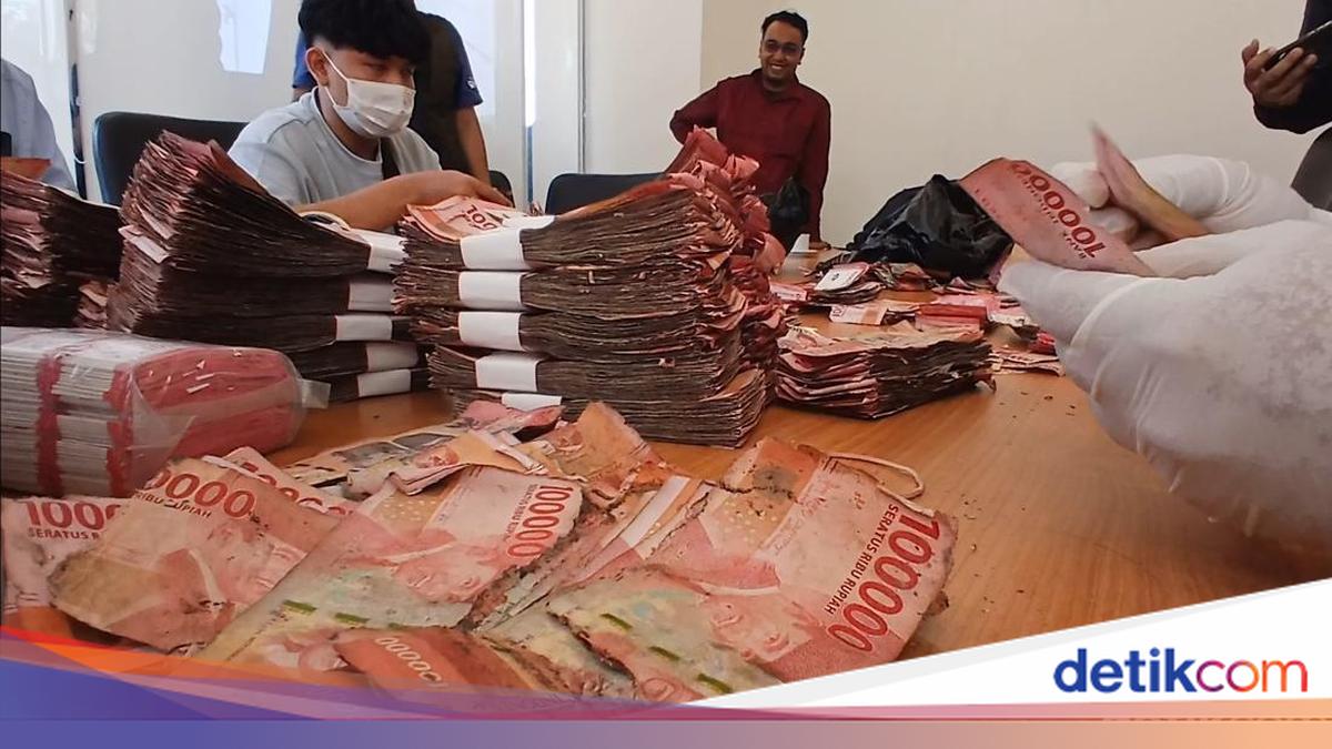 Terdampak Banjir Rob, Uang Tabungan Pendidikan Rp1,51 Miliar Berhasil Ditukar di BI Tegal