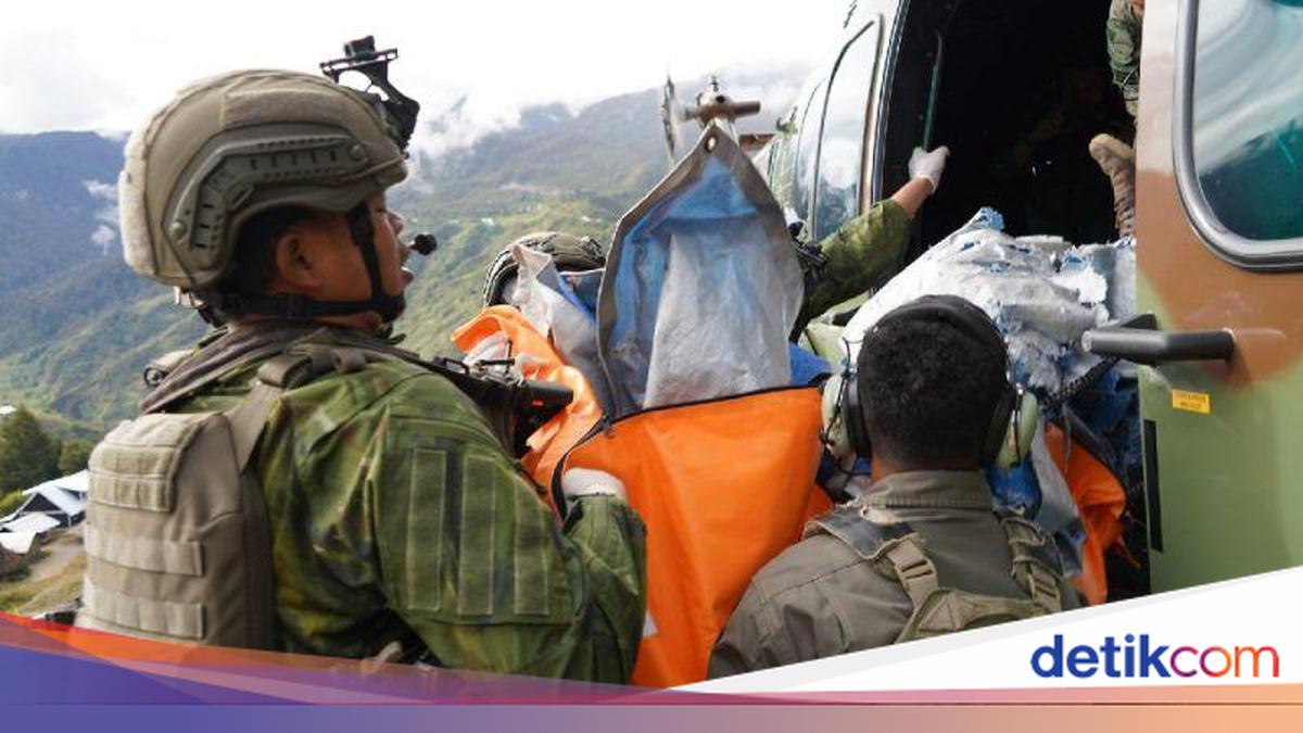 Evakuasi Jenazah Pilot WN AS Korban Pembakaran Pesawat di Yahukimo Rampung
