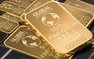 Harga Emas Tertekan Sentimen Geopolitik dan Proyeksi Kebijakan Moneter AS