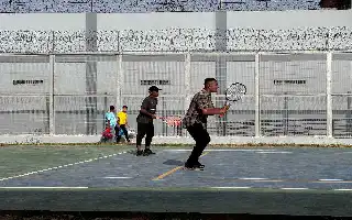 Pererat Sinergi dan Kebugaran, Pegawai Lapas Lhokseumawe Gelar Olahraga Tenis Bersama