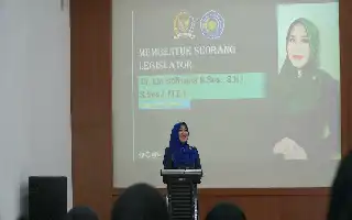 Sekolah Legislatif Vol II di Sidoarjo: Senator Lia Istifhama Dorong Generasi Z Jawa Timur Ambil Peran Nyata dalam Politik