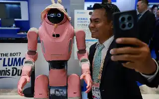 Pameran Inovasi Teknologi Pukau Pengunjung Forum Media Asia-Pasifik di Shenzhen