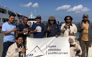 KKN UMY Kenalkan Teknologi Pengolah Sampah Plastik di Perkampungan Suku Bajo Wakatobi