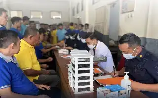 Upaya Deteksi Dini, Rutan Kelas IIA Kendari Periksa Kesehatan Warga Binaan Langsung di Blok Hunian