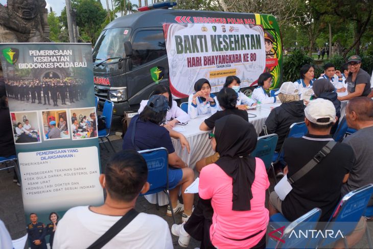 Sambut HUT ke-80 Bhayangkara, Polda Bali Gelar Pemeriksaan Kesehatan Gratis untuk Warga Denpasar