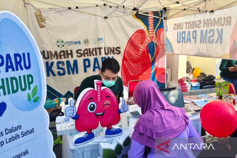 Dies Natalis ke-50, UNS Buka Layanan Kesehatan dan Konsultasi Publik di CFD Solo