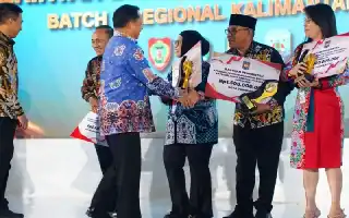 Pemkot Tarakan Raih Penghargaan Layanan Kesehatan Terbaik Regional Kalimantan dan Dana Rp1,5 Miliar