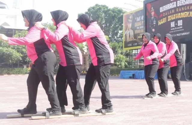 Peringati Hari Bhayangkara ke-80, Polresta Sidoarjo Gelar Apel dan Rangkaian Olahraga untuk Perkuat Kesolidan Personel