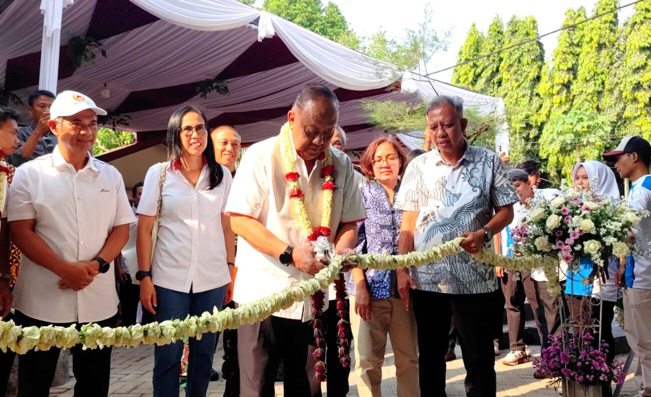Ketum KONI Pusat Resmikan Pabrik Apparel Olahraga Lokal, Dorong Industri Dalam Negeri Lebih Kompetitif