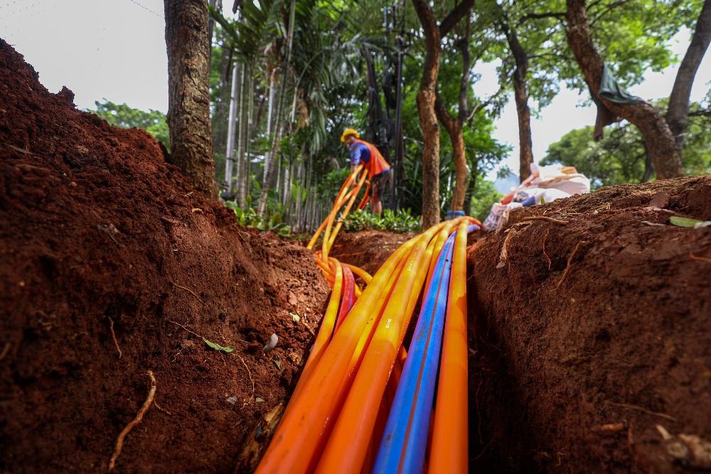 Duel Raksasa Infrastruktur Telekomunikasi: Membedah Strategi Infranexia dan Infra Fiber Teknologi
