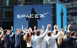 Saham SpaceX Merosot Tajam, Dekati Batas Harga IPO Setelah Penurunan Tiga Hari Beruntun