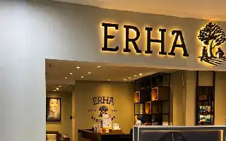 Dua Dekade Lebih Menjelajahi Pasar Kecantikan: Strategi Adaptif ERHA Menjaga Relevansi