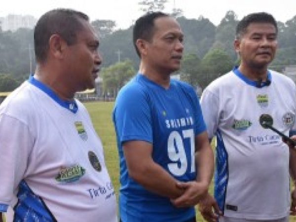 TNI-Polri dan Forkopimda Jawa Barat Perkuat Koordinasi Lewat Olahraga Bersama di Bandung