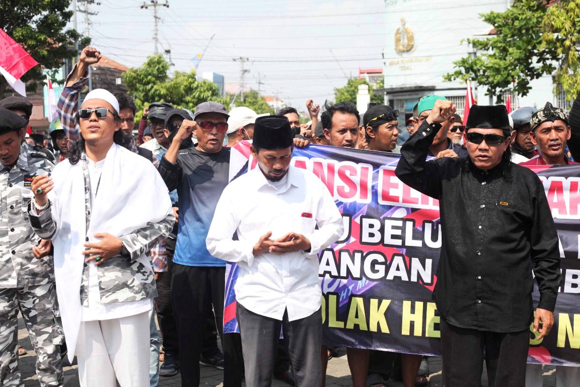 Gelombang Protes Warga Tegal Tolak Tempat Hiburan Malam, Audiensi Panas Berlangsung di Gedung DPRD