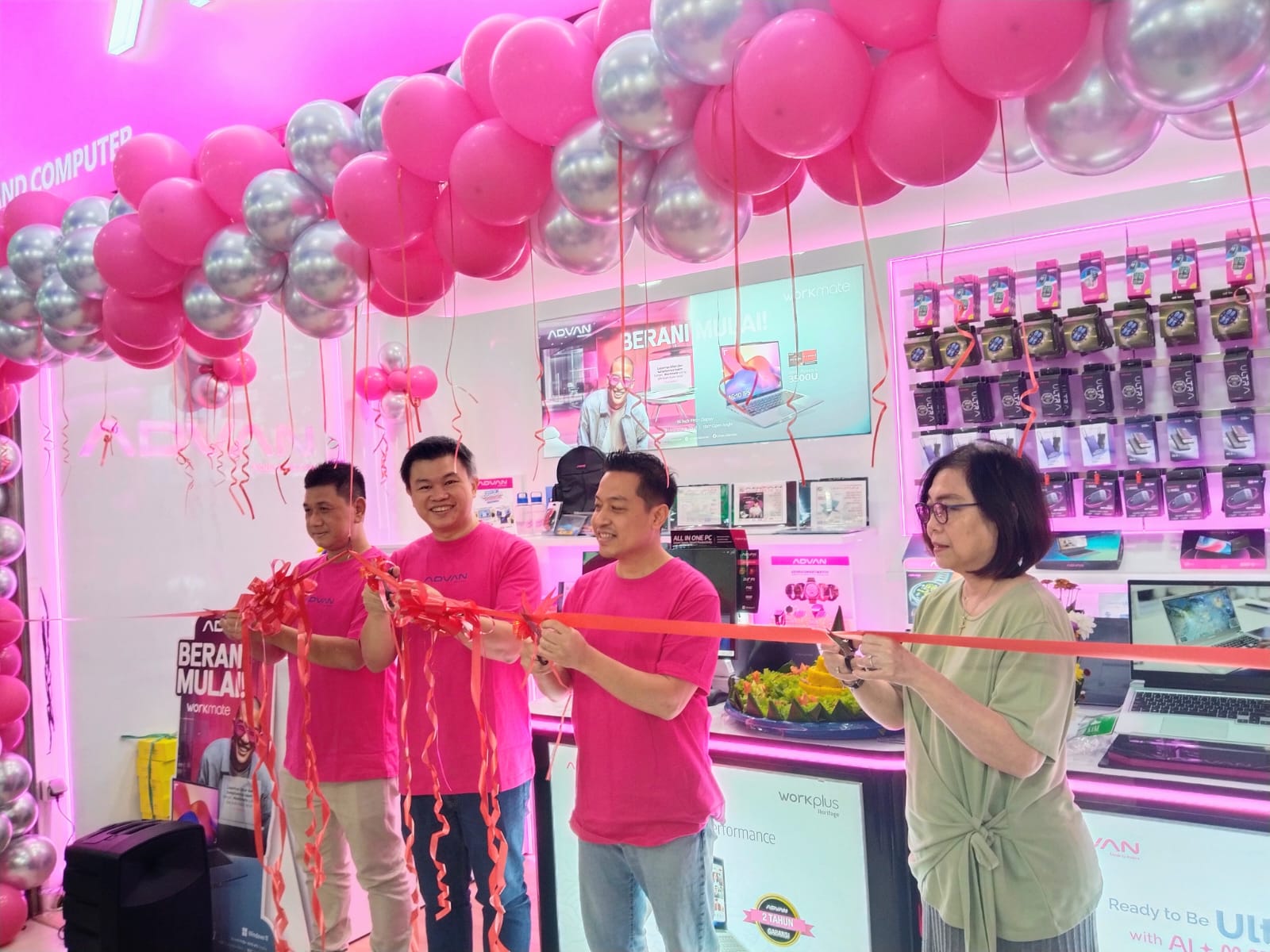 Perluas Jangkauan, ADVAN Resmikan Toko Eksklusif di E-Center Supermal Karawaci