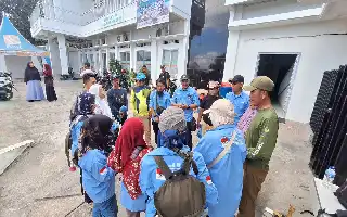 Perkuat Layanan Kesehatan Pasca-Gempa NTT, EMT Muhammadiyah Terjunkan Puluhan Tenaga Medis ke Dampek