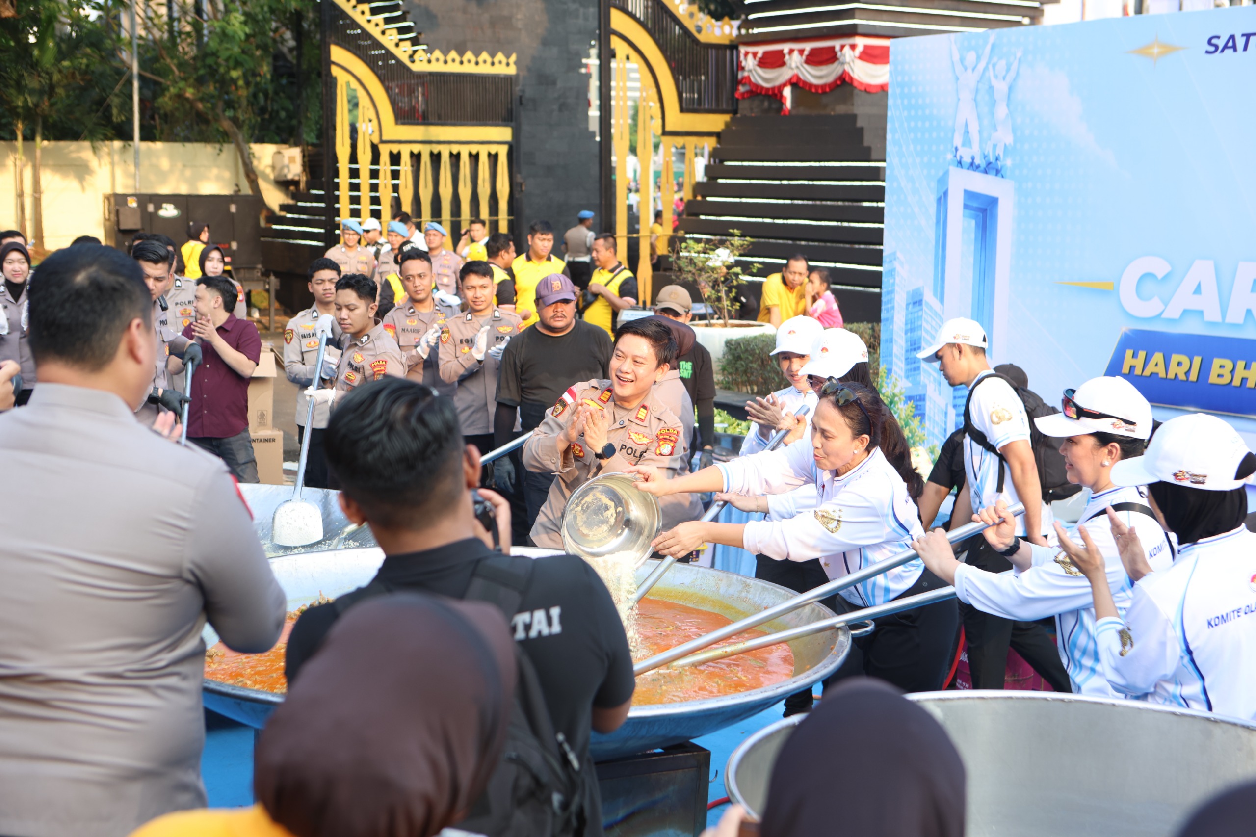 Polda Metro Jaya Gelar Dapur Jaga Jakarta, 3.000 Porsi Tongseng Gratis untuk Warga di Pembukaan Pekan Olahraga Polri 2026