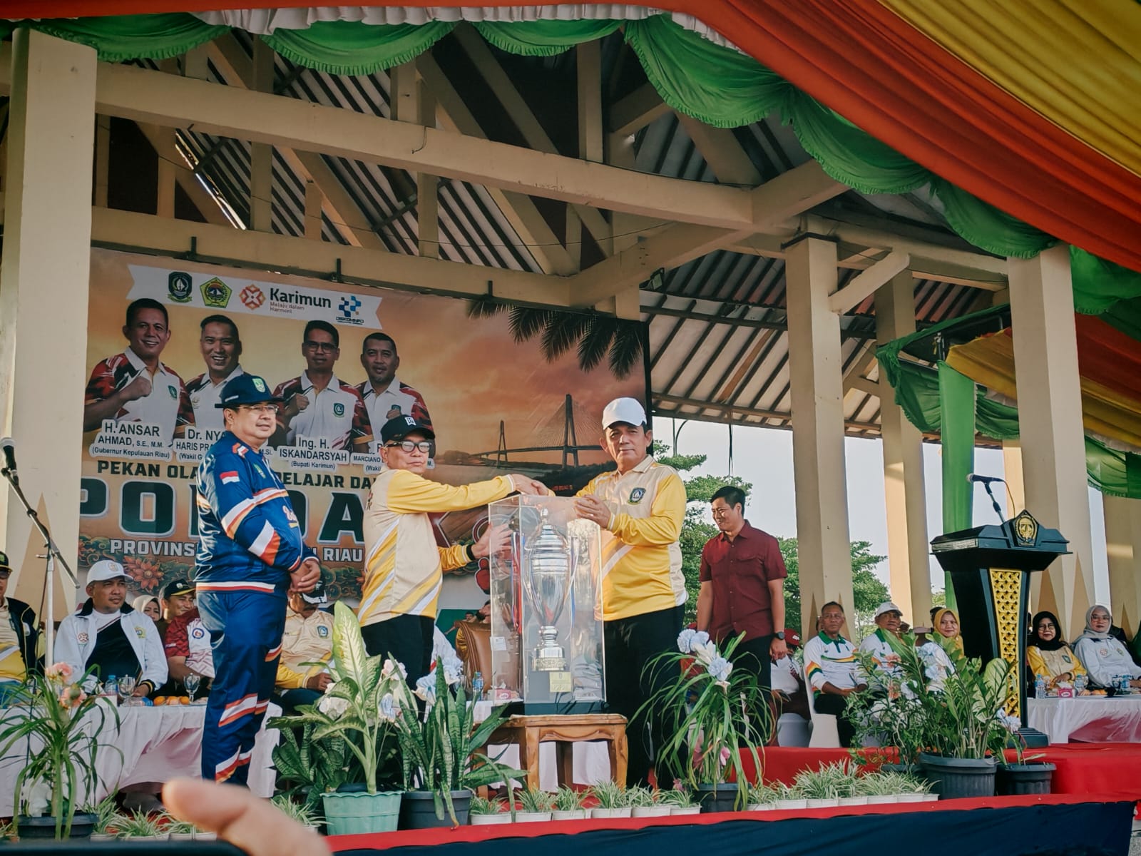 Gubernur Ansar Resmi Buka Popda X Kepri 2026, 1.155 Atlet Muda Siap Berlaga di Karimun