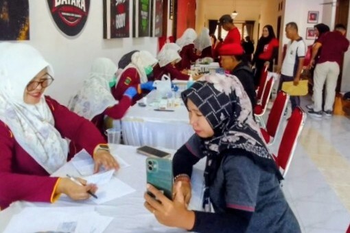 Peringati Bulan Bung Karno, DPC PDI Perjuangan Magetan Gelar Cek Kesehatan Gratis untuk Warga