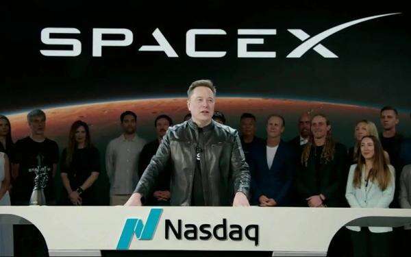 SpaceX Jajaki Layanan Seluler Starlink di AS, Operator Besar Berpotensi Terdampak