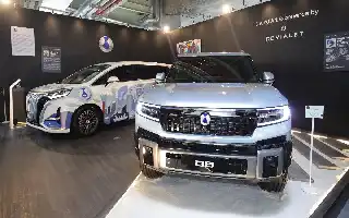 Redefinisi Kemewahan Otomotif: DENZA B8 Padukan Teknologi dan Seni Suara